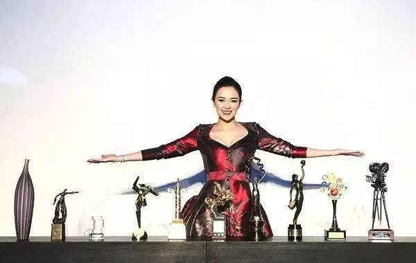 网红倪妮：一个被高级感毁掉的女演员
