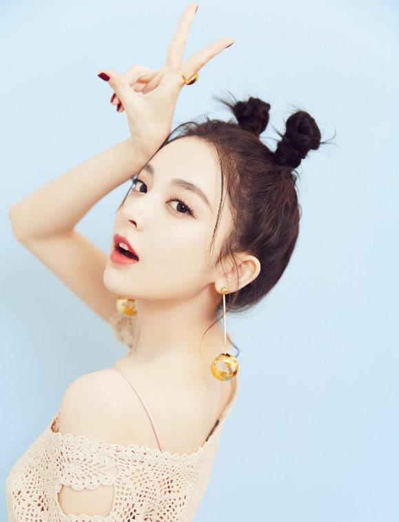 网友娜扎哪吒发音分不清 娜扎笑侃：谁cue我