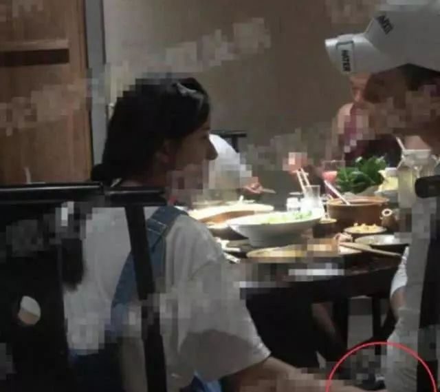 炒作？绯闻曝光后隔天就分手，女方为爱消瘦到80斤…