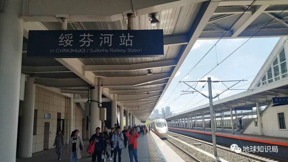 中国火车是如何走出国门的？