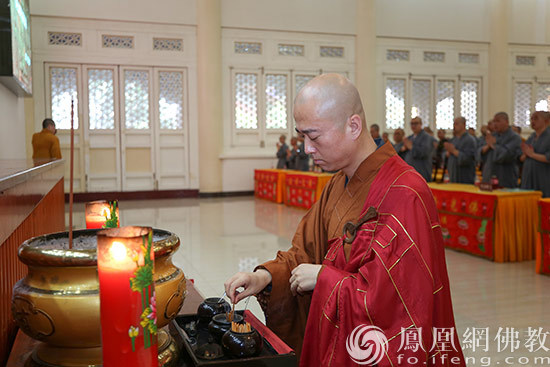 宏海法师应邀于普陀山宝陀讲寺作佛学专题讲座