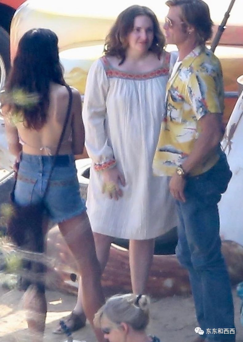 富二代女星被骂又胖又丑，却敢当众亲男神？