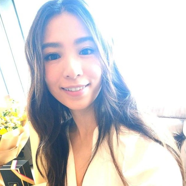 田馥甄与家人游泳欢度假期 深夜晒泳装照网友傻眼