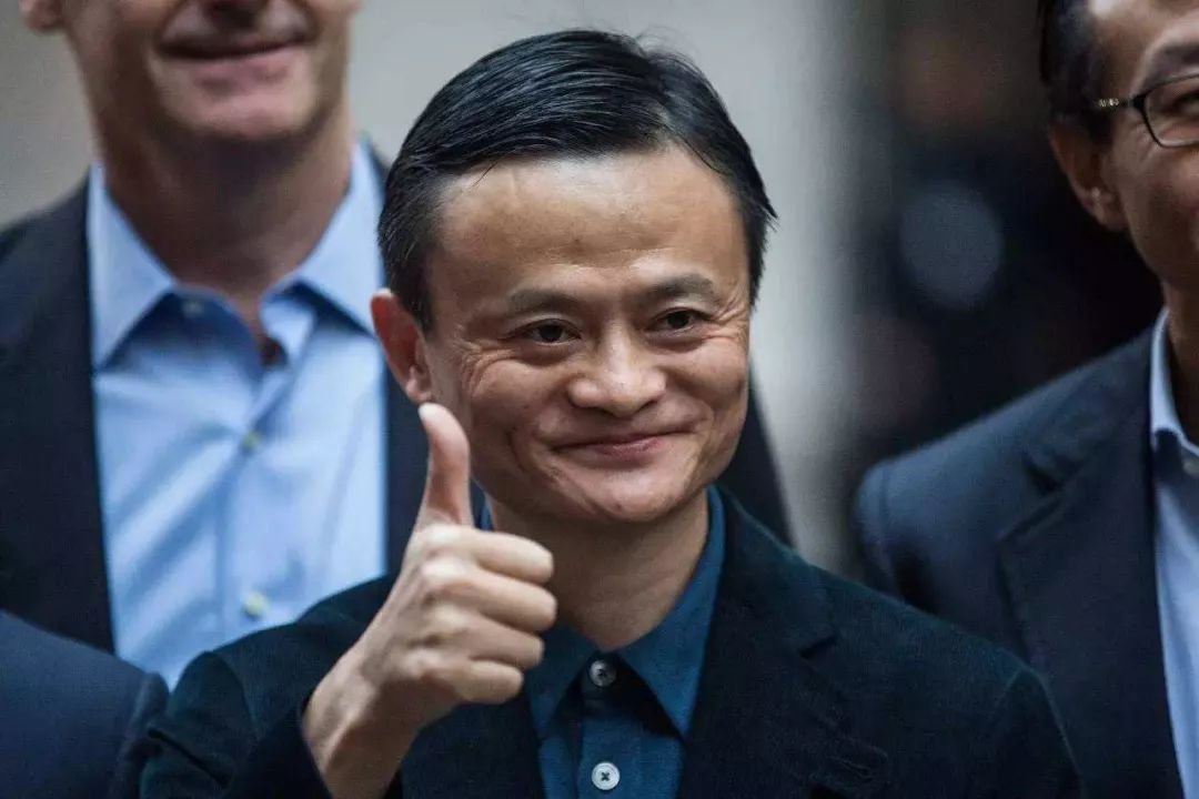 一晚能赚一套房！征服马云，碾压李佳琦，她才是中国最会赚钱的网红