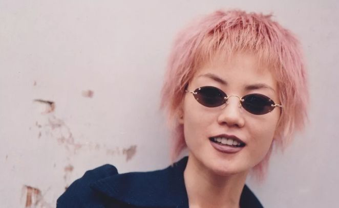 女明星“热搜体质”的鼻祖，谁能想到她都50岁了？