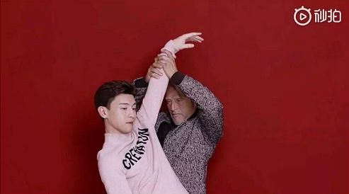 黄晓明薛之谦吴亦凡…明星为了赚钱，真是什么都干得出来！