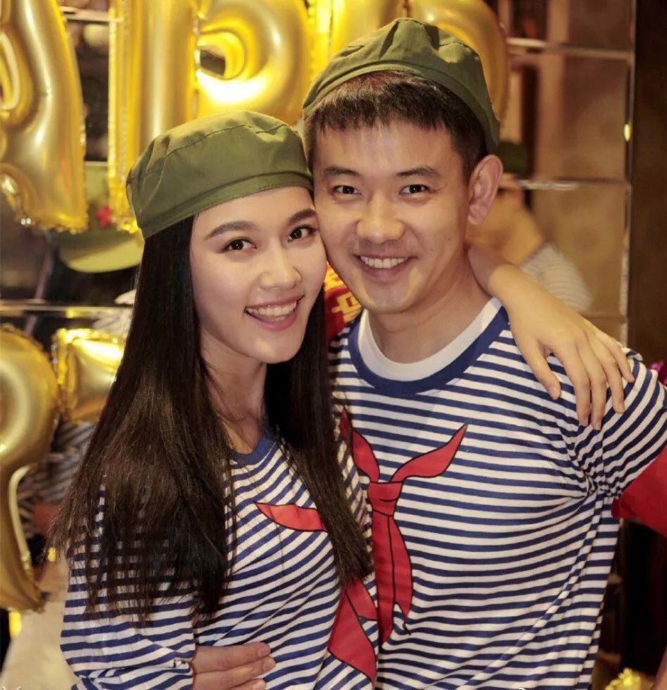 又一段被全网黑的恋情曝光！女主持爱找备胎，男方已隐婚？