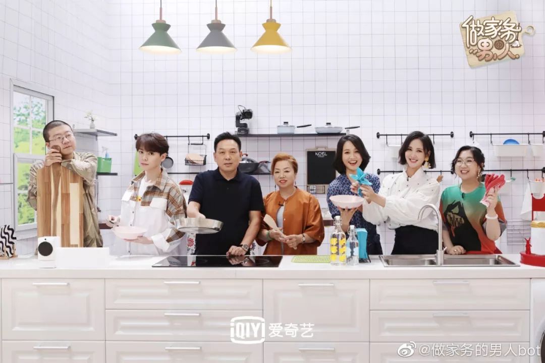 人设崩塌，一次次被骂上热搜？怕了，她才是自家老公最大的黑粉吧
