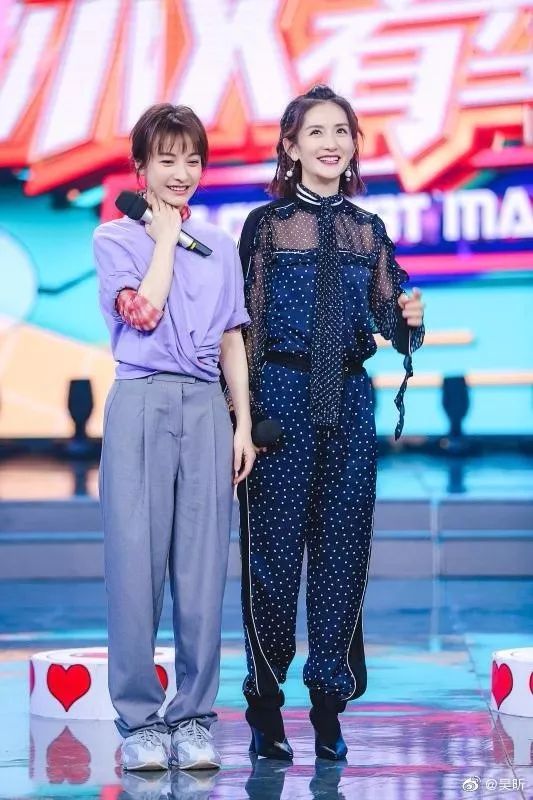 全中国最“好命”的女主持，正在被粉丝“安乐死”
