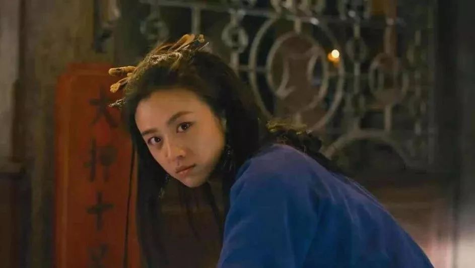 那个一手毁掉娱乐圈的男人，一看见他就头皮疼…
