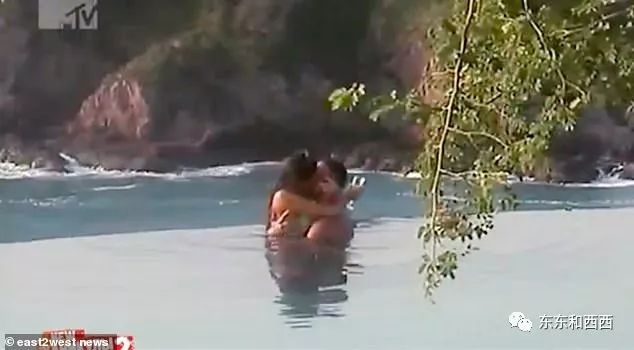 辣模娇妻私生活混乱爱作妖？国王被迫退位再娶，可她却晒奢靡日常坚称没离婚？