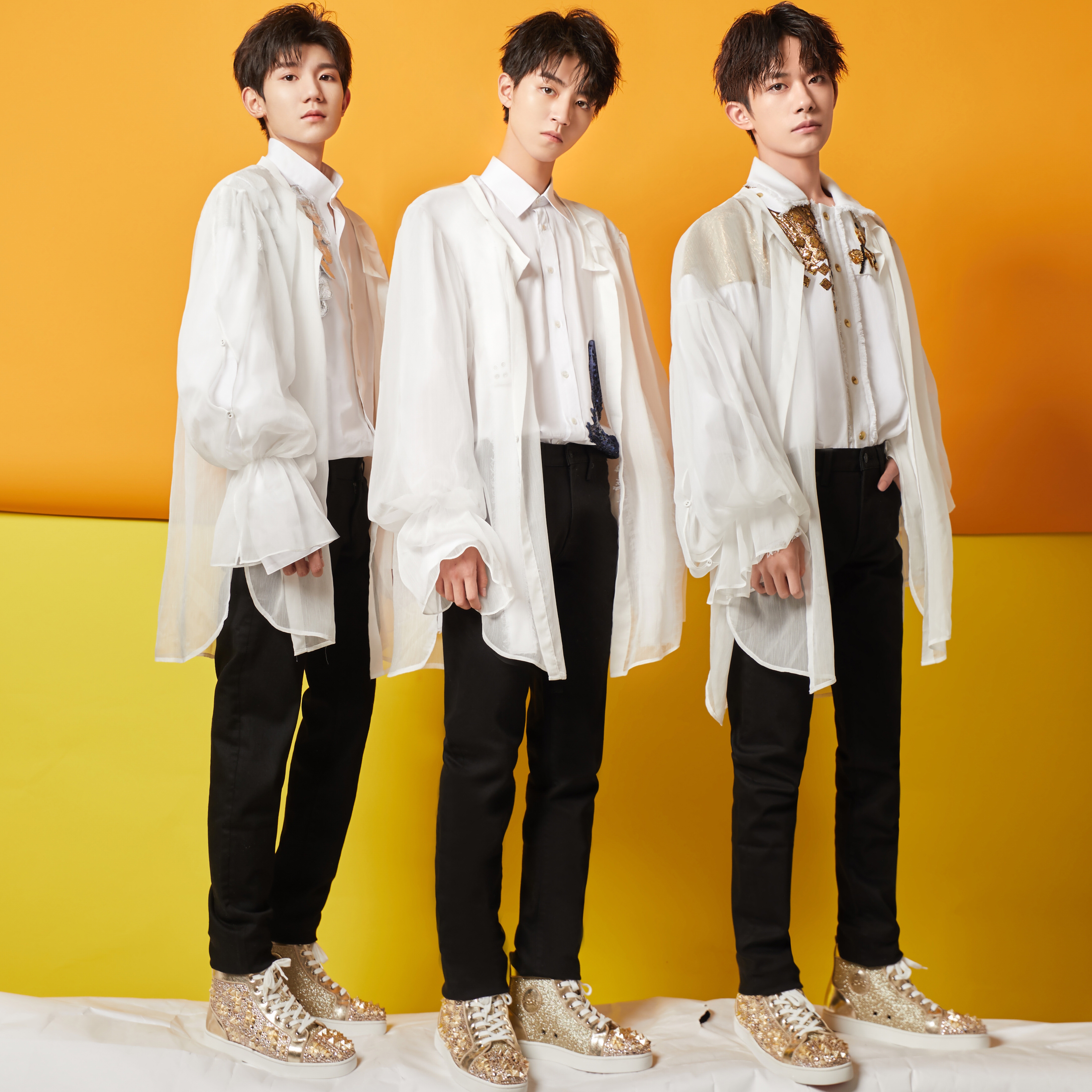 TFBOYS六周年演唱会解锁“主持”才能 五月天李赫宰助力亮点频出