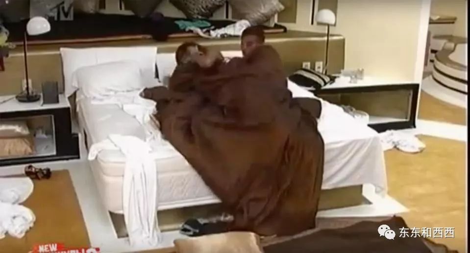 辣模娇妻私生活混乱爱作妖？国王被迫退位再娶，可她却晒奢靡日常坚称没离婚？