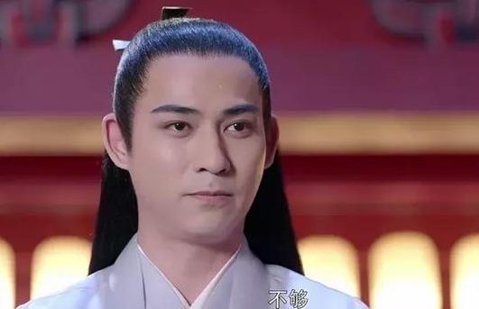 那个一手毁掉娱乐圈的男人，一看见他就头皮疼…