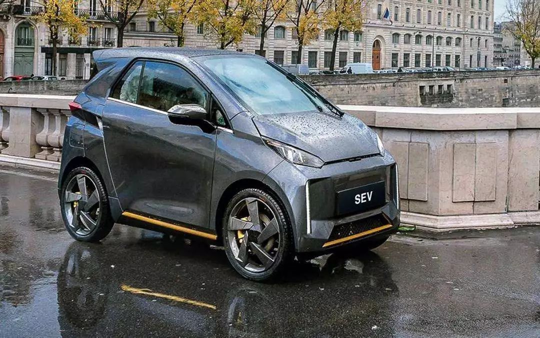 王兴投资近3亿美金：车还没交付，李想凭什么撑起206亿估值？