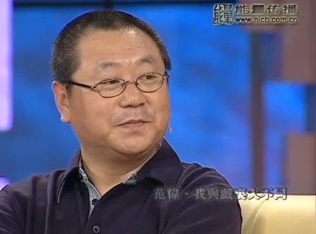 问懵范伟，惹毛周星驰？这位姐真的很会把天聊死