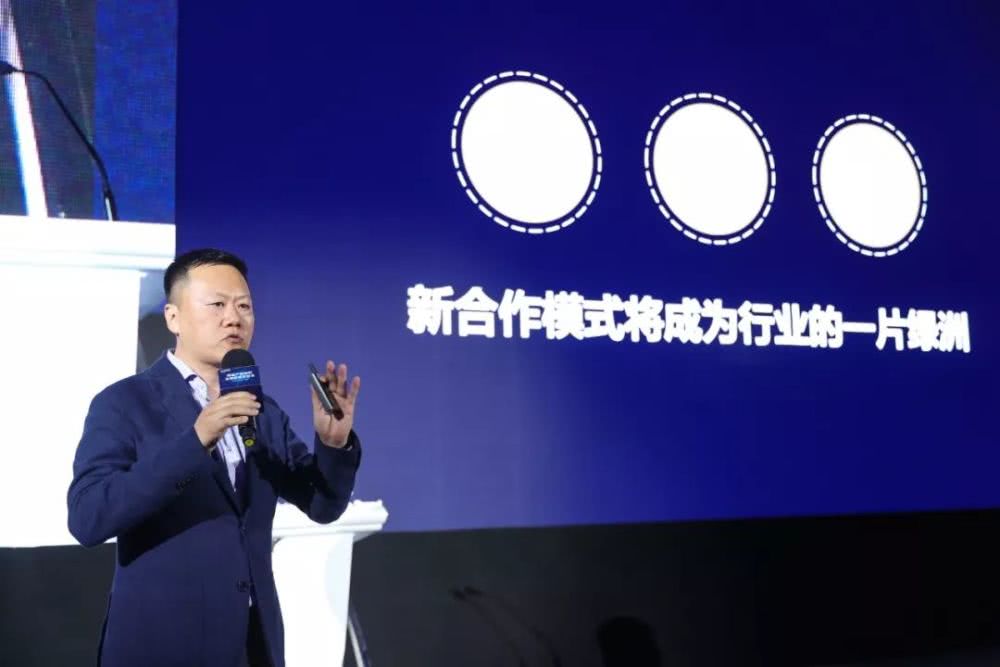 姚劲波“杠上”昔日盟友？