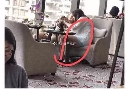 脸可以整容，身材可以p，声音也能靠变声器，乔碧萝真不算啥