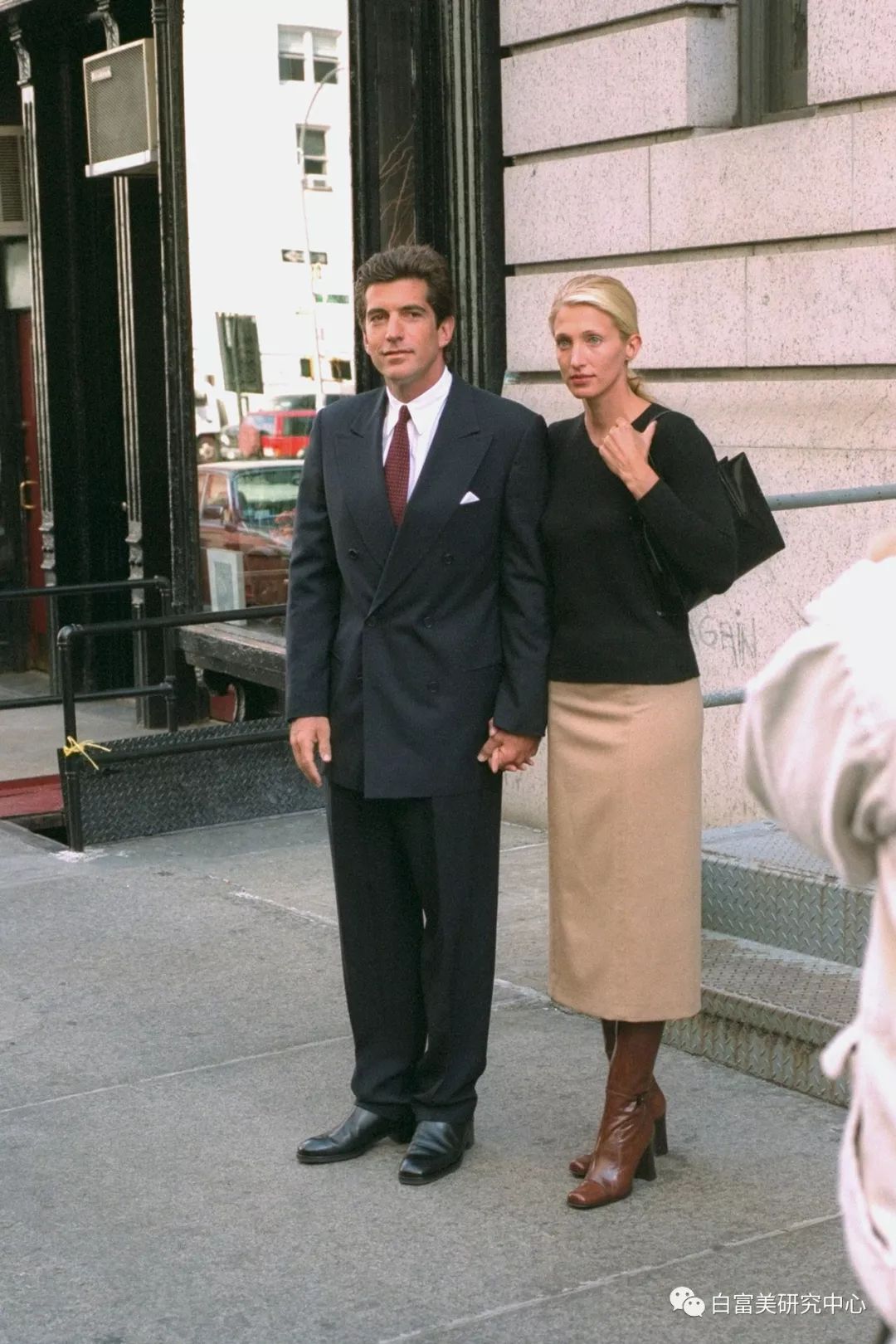 小肯尼迪夫妇堪称那个时代的"纽约客",俩人一个比一个穿搭,曼哈顿街头