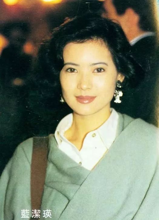 【GirlDaily】窦靖童叫她干妈，王菲为她掏2000万，55岁生日惊动了半个娱乐圈！