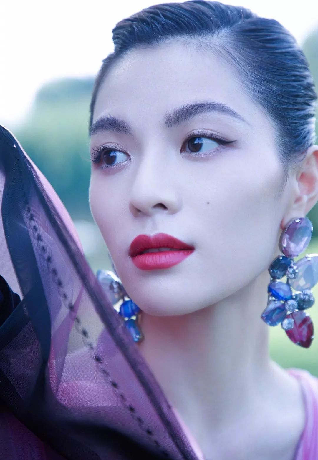 倪妮钟楚曦们还拍什么戏？就在红毯上当个花瓶吧