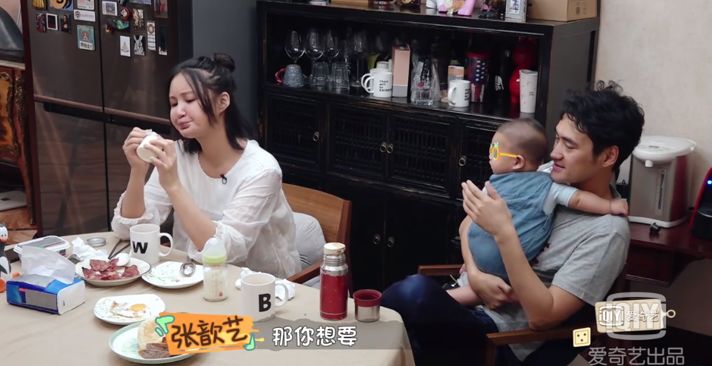 做饭带孩子主动解决婆媳矛盾，这样的24孝好老公她还说只是“标配”？