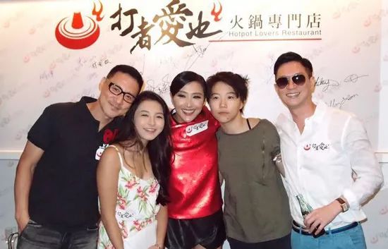 【GirlDaily】窦靖童叫她干妈，王菲为她掏2000万，55岁生日惊动了半个娱乐圈！