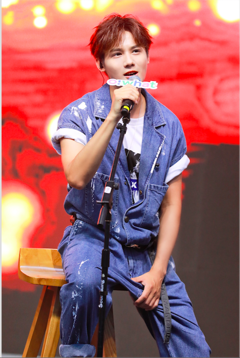 郑业成26岁生日会上海举行 组乐队演绎朴树经典歌曲