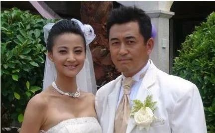 惯性劈腿当小三的她，哪里来的脸内涵杨幂刘诗诗？！