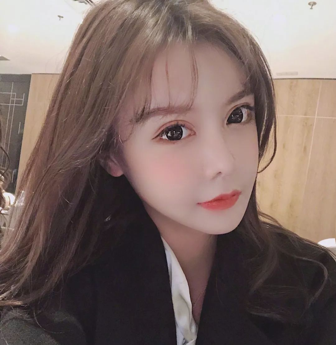 倪妮钟楚曦们还拍什么戏？就在红毯上当个花瓶吧