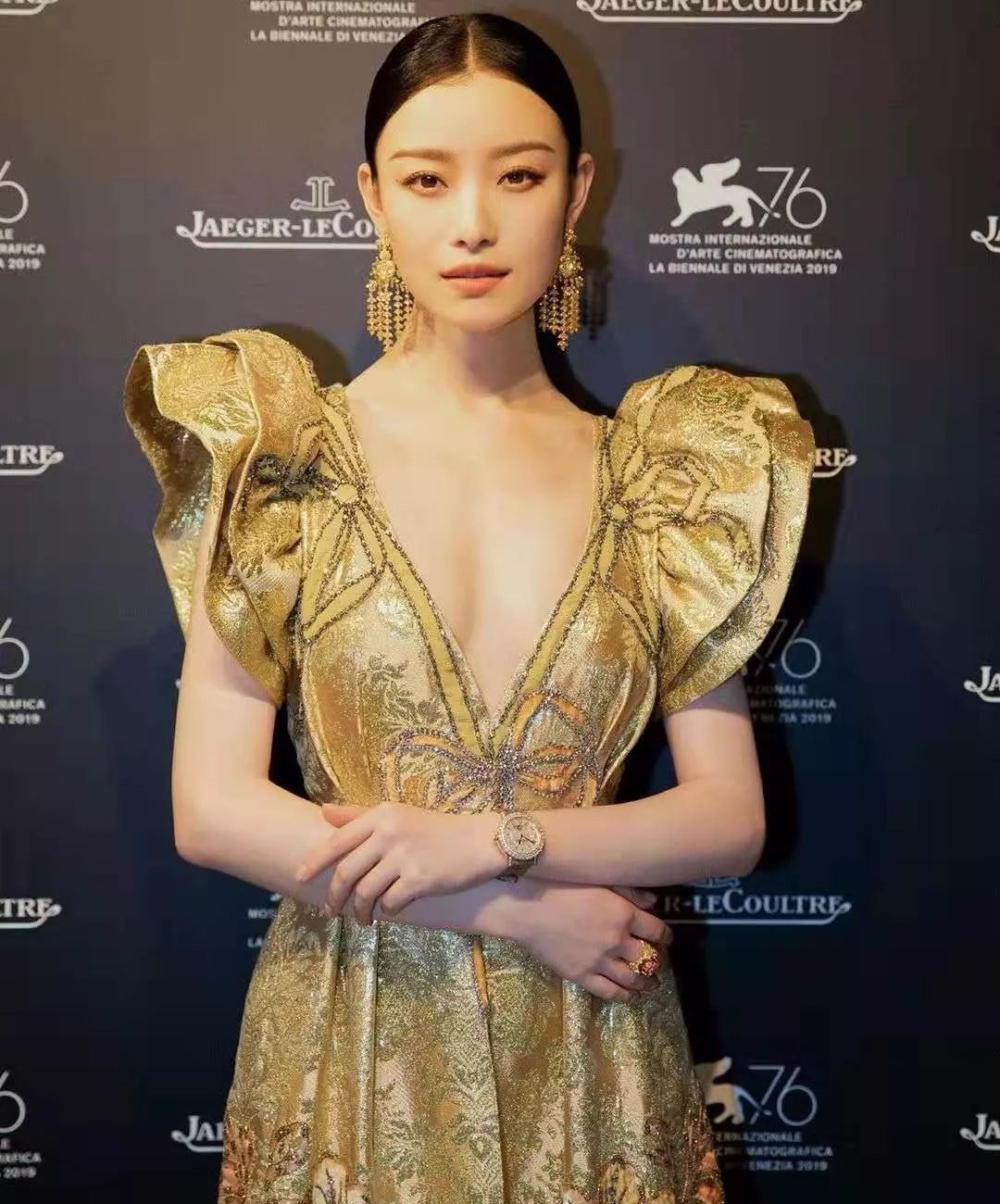 倪妮钟楚曦们还拍什么戏？就在红毯上当个花瓶吧