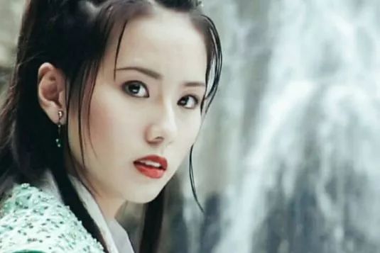 童年爆剧女神：破产，嫁豪门，最后都悄无声息隐退了…