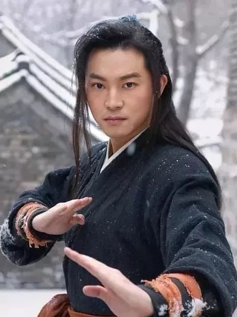 「GirlDaily」顶流“白月光”自毁神颜，如今演“渣男”翻红：叫我偶像派，你骂谁呢？