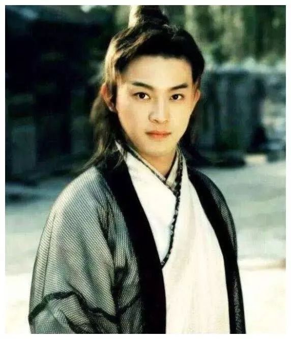 顶流“白月光”自毁神颜，如今演“渣男”翻红：叫我偶像派，你骂谁呢？