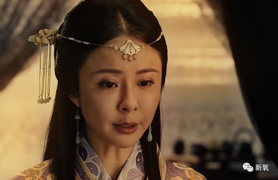 家喻户晓的童年女神复出！40岁为演第一美人被指整容过度脸崩了…