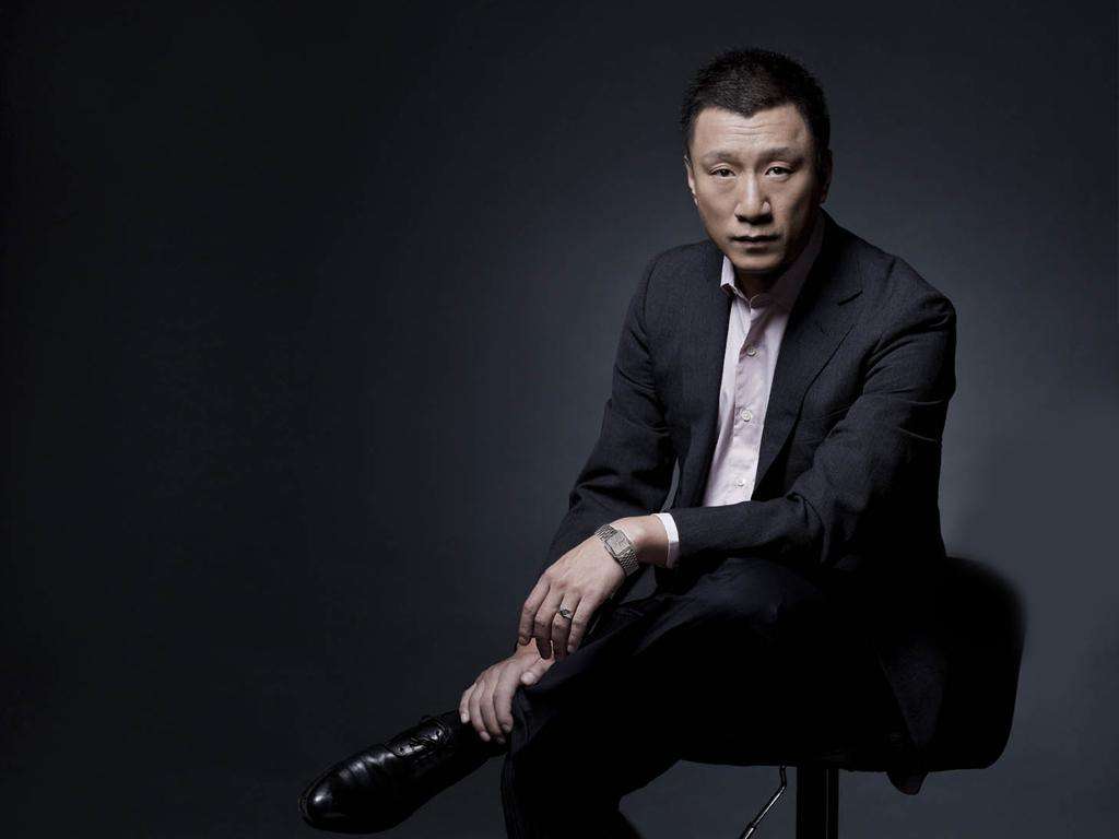 「凤凰网娱乐」孙红雷在线发问“我矫情吗” 配图竟然是王一博