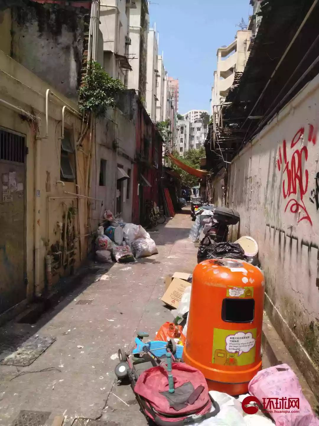 你可能想不到，这是香港一部分人真实的住宿条件_手机凤凰网