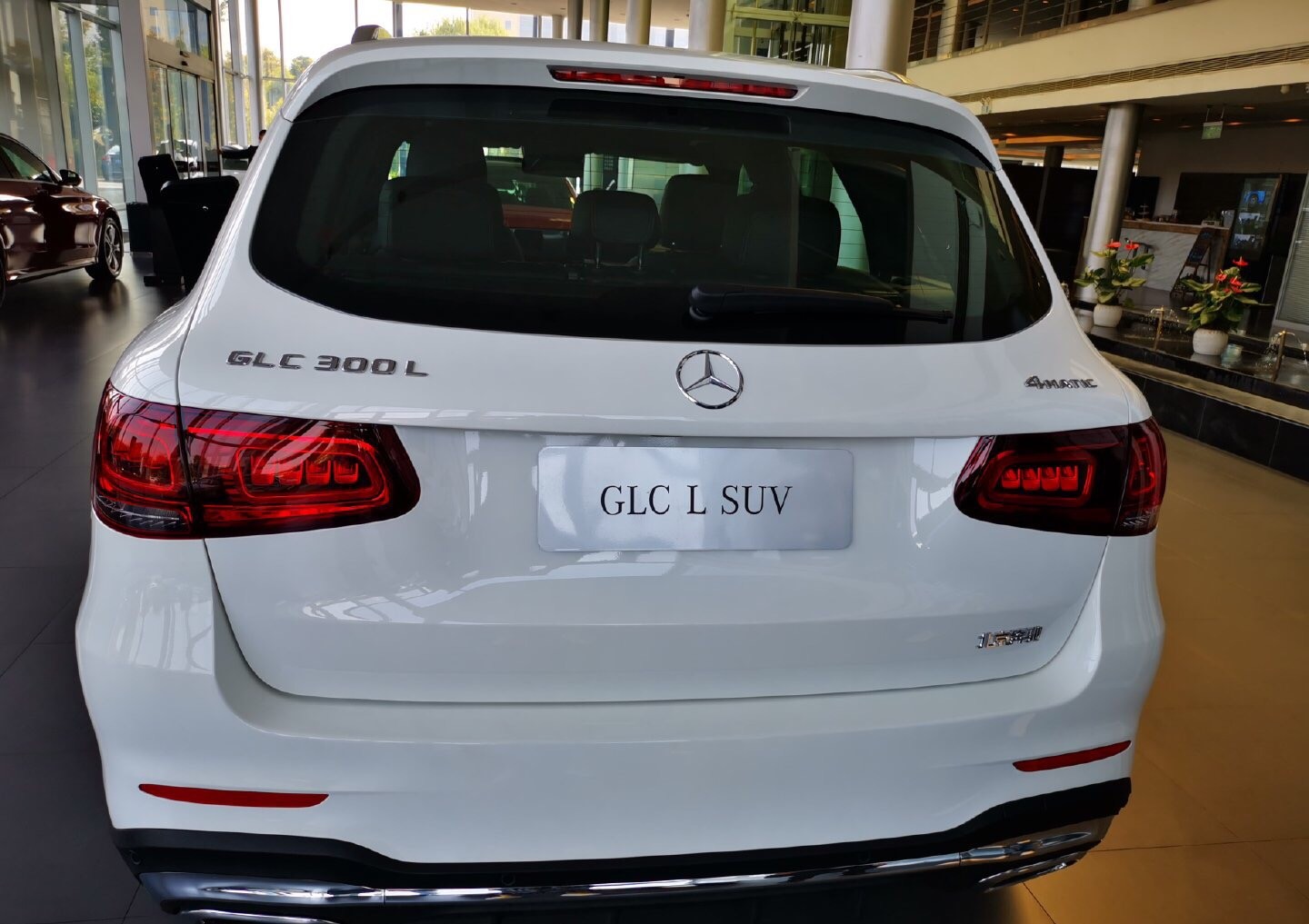 奔驰glc260报价及参数,glc260奔驰价格参数 奔驰glc260清凉报价表 300最新价格