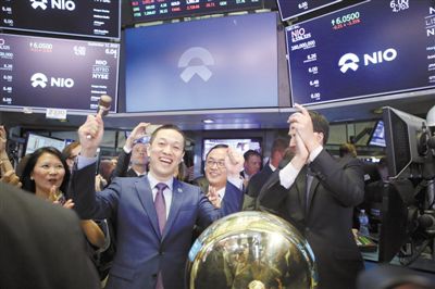 一批倒闭了，一批卖不动了，特斯拉又来了