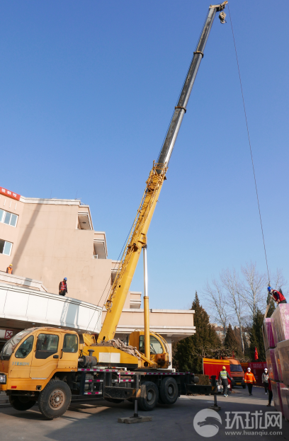 北京小汤山医院开始重建 数百工人入驻施工