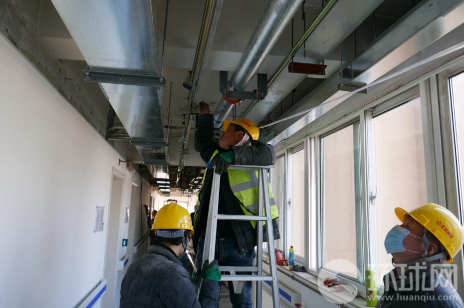 北京小汤山医院开始重建 数百工人入驻施工