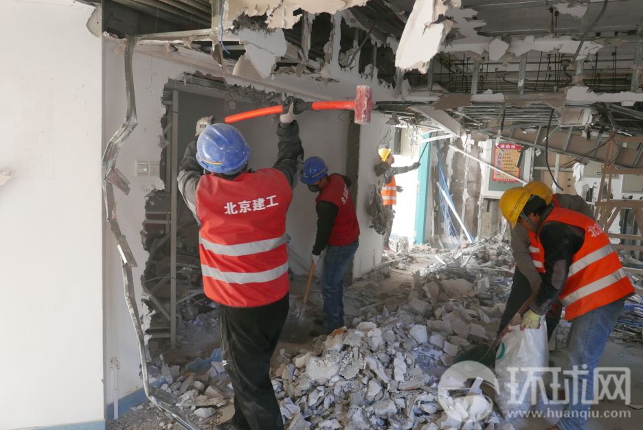 北京小汤山医院开始重建 数百工人入驻施工