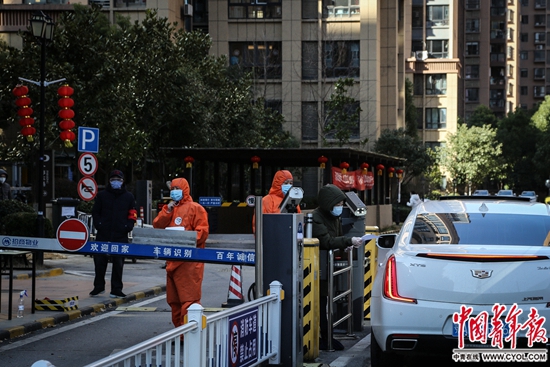 探访武汉高校隔离点：一人一间生活用品配备齐全