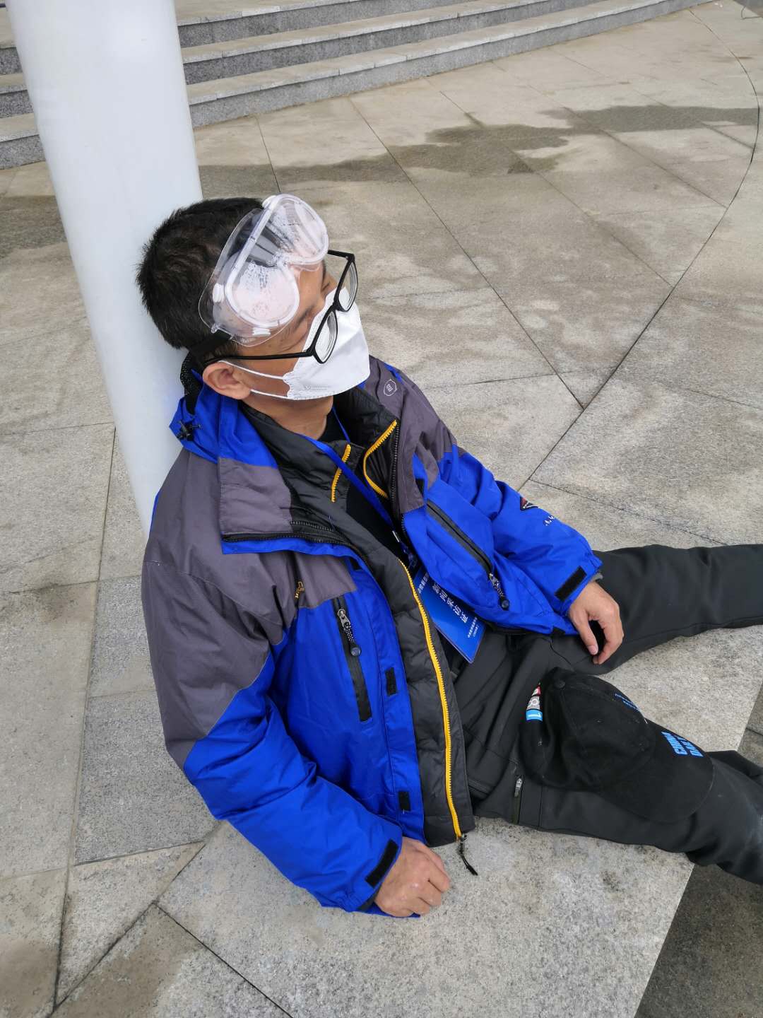 记者手记：英雄的武汉，因为有英雄的你