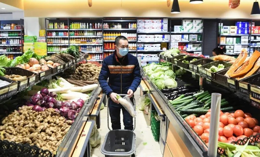 我向四岁儿子解释，姥姥所在的武汉老家到底怎么了