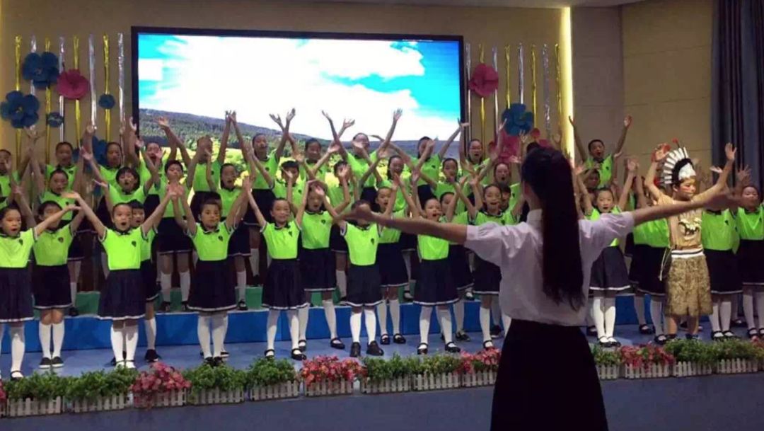 《夜空中最亮的星》被他们唱出了最动人的版本