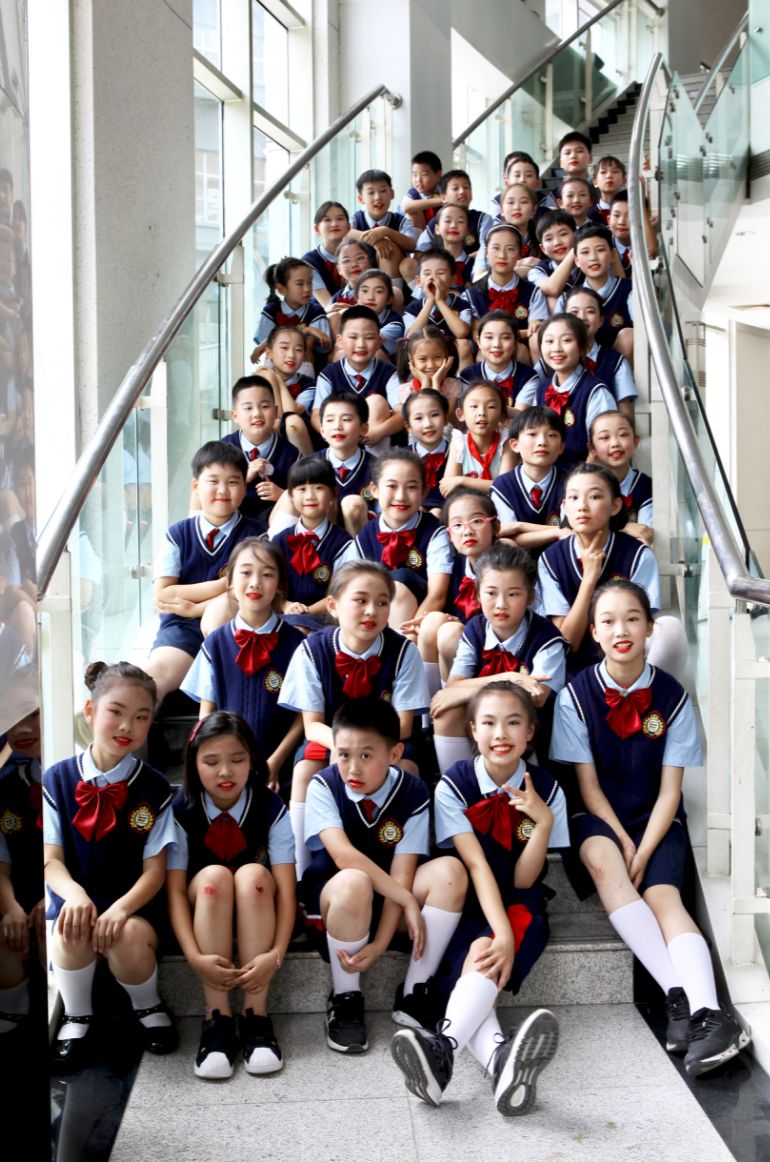 《夜空中最亮的星》被他们唱出了最动人的版本