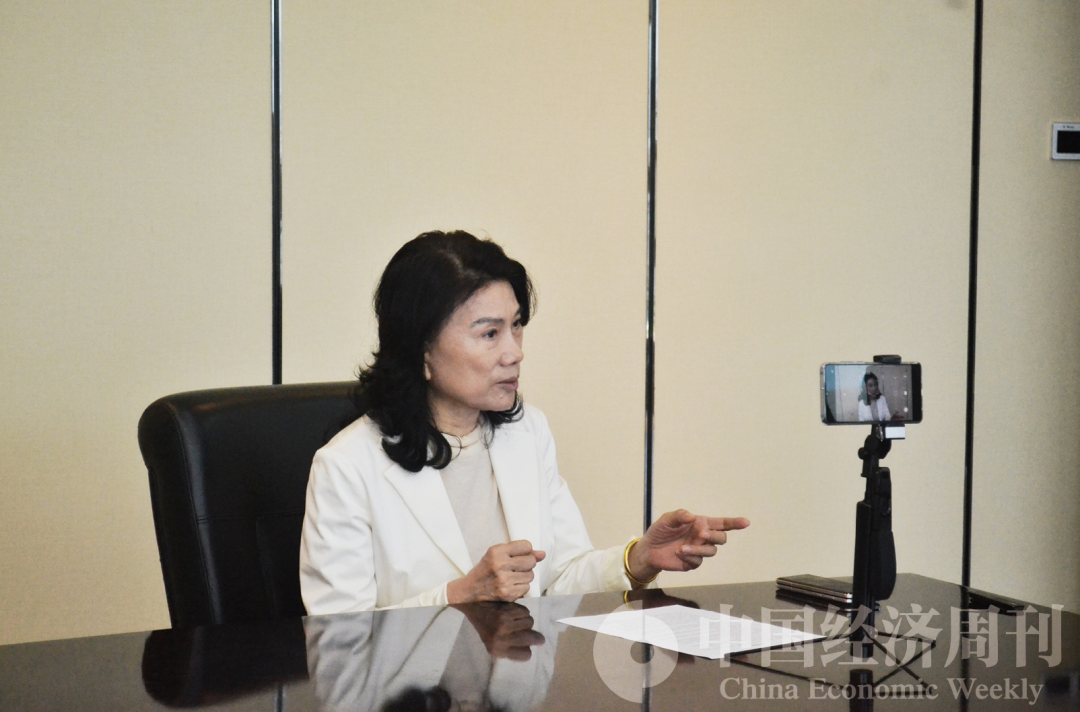 董明珠回应雷军：赌只是互相激励