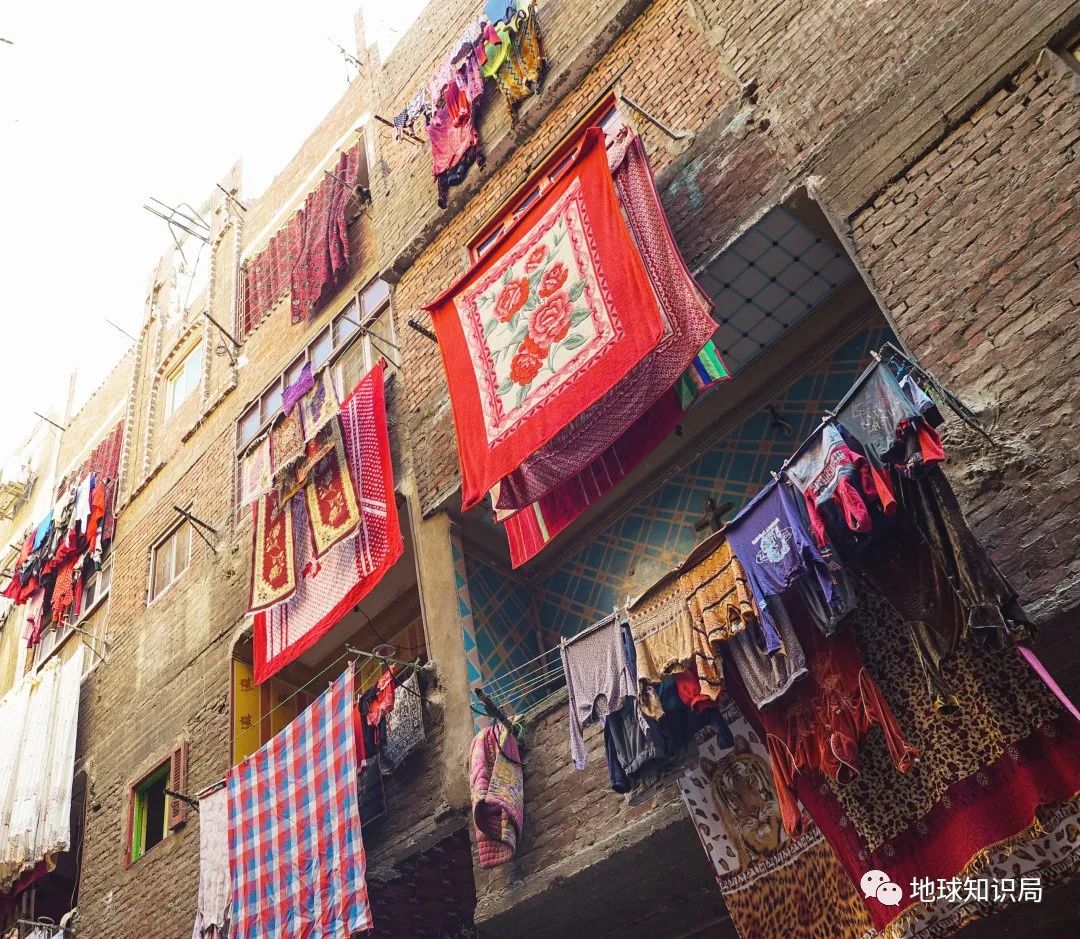 埃及首都，遍布“烂尾楼” | 地球知识局