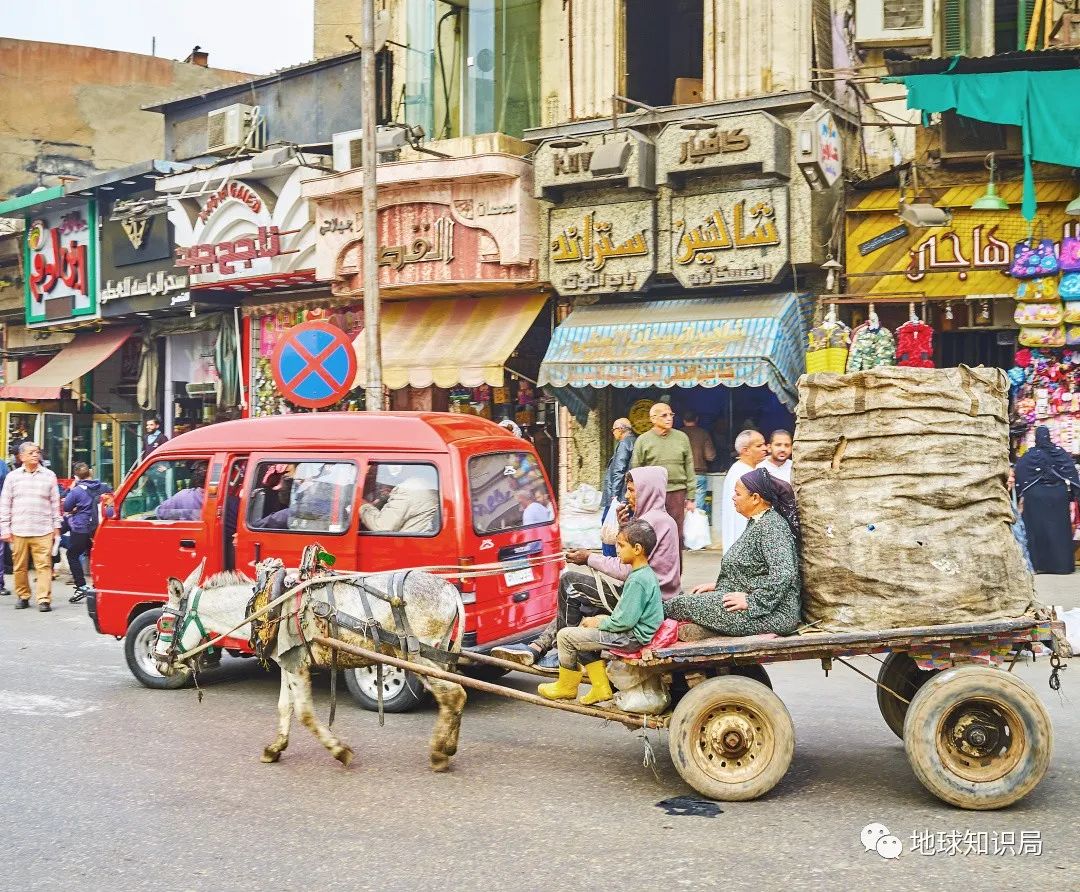 埃及首都，遍布“烂尾楼” | 地球知识局